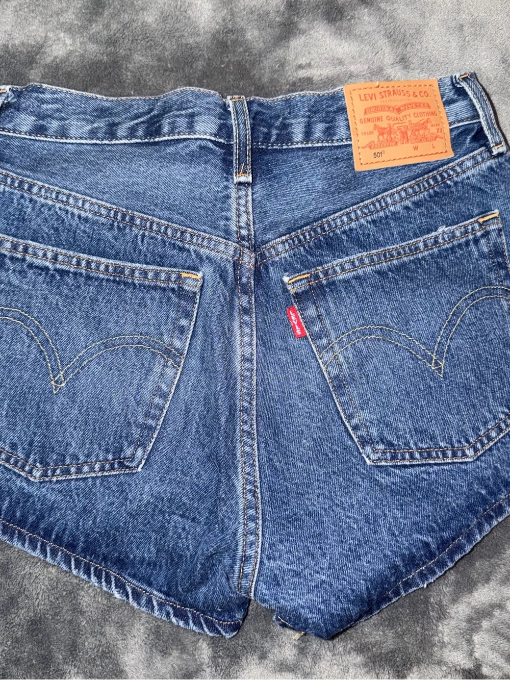Levi’s Denim Shorts - Picture 5 of 6